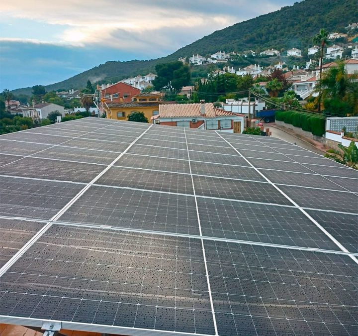 Instalación fotovoltaica de autoconsumo doméstico en Málaga